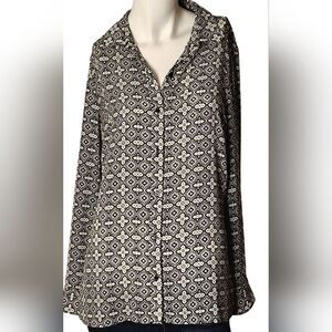 Banana Republic Black & White Button Down Shirt Blouse Top Sz medium